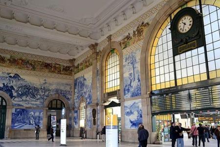 Der Bahnhof Porto São Bento in Porto ist laut Votum des Experten-Teams der schönste Europas. Das Gebäude, das im Oktober den...