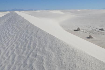 New Mexico: Die wandernden Dünen aus schneeweißem Sand sind ein echter Hingucker. Auf den gut 700 Quadratkilometern können s...