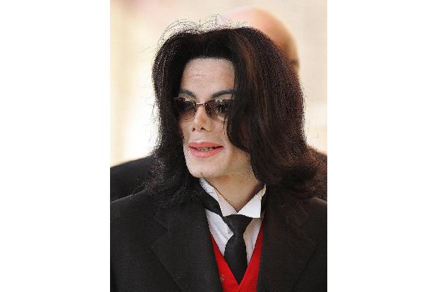 Michael Jackson, der im Jahr 2009 verstarb, hat seine eher schlecht als recht gemachte Wachsfigur hoffentlich niemals sehen ...