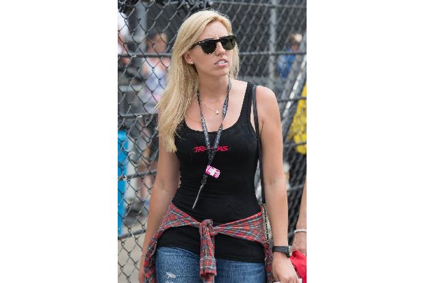 Courtney Force Dragracing.jpg