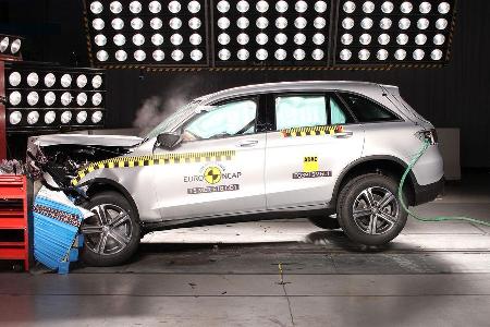 12/2015 EuroNCAP Crashtest Mercedes GLC