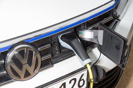 VW Passat GTE, Stromanschluss