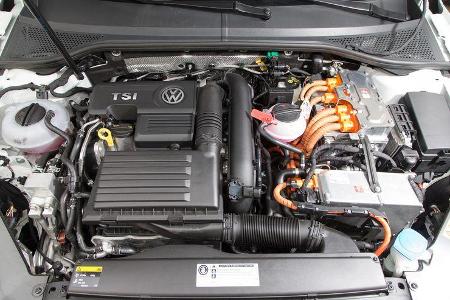 VW Passat GTE, Motor