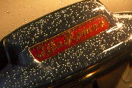 Mit dem 1900 startete Alfa Romeo die überlebenswichtige Großserienproduktion. Auf individuelle Lösungen mussten die Fans den...