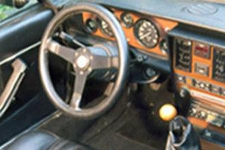 Der Spidereuropa imponiert mit dem gediegensten Interieur. Es gefällt im klassischen Stil der sechziger Jahre.