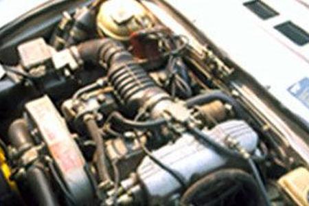 Der Fiat-Motor mit Zahnriemenantrieb und Einspritzung.