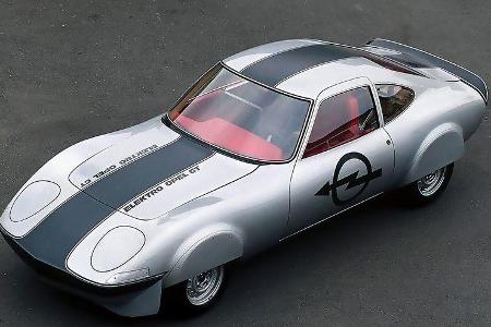 1971 erreichte Georg von Opel mit dem Elektro-GT eine Höchstgeschwindigkeit von 188 km/h. Zwei Elektromotoren mnit insgesamt...