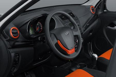 Lada Kalina Cross