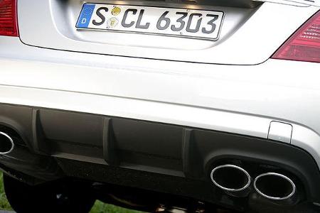 Für einen markanten Heckabschluss sorgt der Vierrohr-Endschalldämpfer.