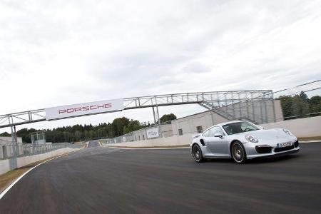Porsche 911 Turbo S, Frontansicht