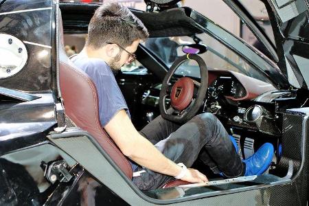 Arash AF10, Hybrid-Supersportwagen, Sitzprobe in Genf 2016
