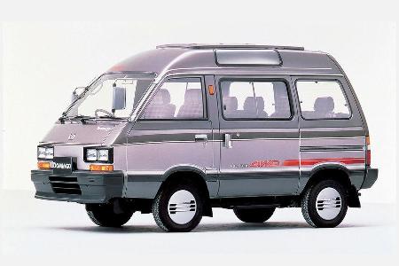 Subaru Libero (FA8), Seitenansicht