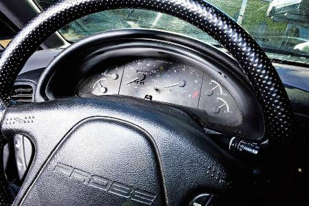 Ford Probe 24V, Rundinstrumente, Lenkrad