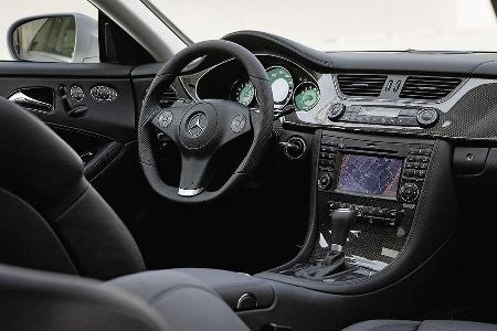 Auch der AMG trägt ein neues Volant.