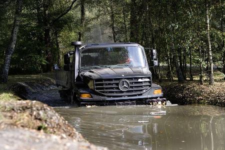 Mercedes Zetros