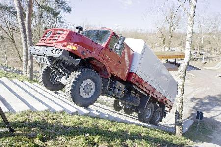 Mercedes Zetros
