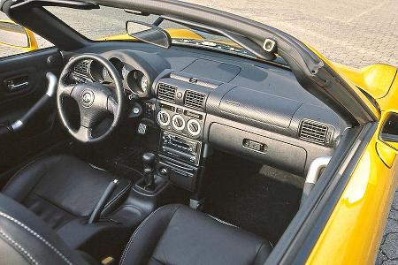 Toyota MR2, Cockpit
