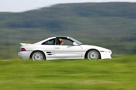 Toyota MR2 Turbo, Seitenansicht
