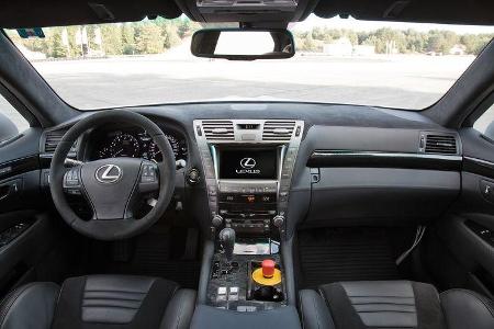 TMG-Lexus TS 650, Cockpit, Lenkrad