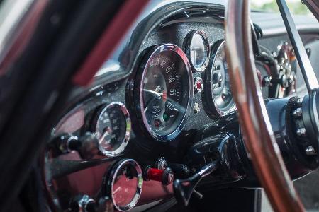 Aston Martin DB6 MK I, Rundinstrumente