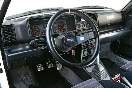 Lancia Delta HF integrale, Cockpit