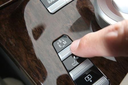 Mercedes S 500, Mittelkonsole, Schaltknšpfe