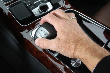 Audi A8 4.2 FSI Quattro, Schalthebel, Schaltknauf