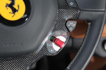 Ferrari FF, Lenkrad, Detail