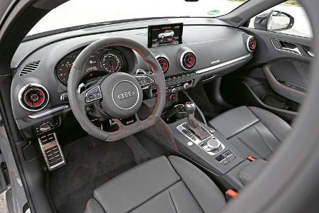 Audi RS 3 Sportback, Cockpit