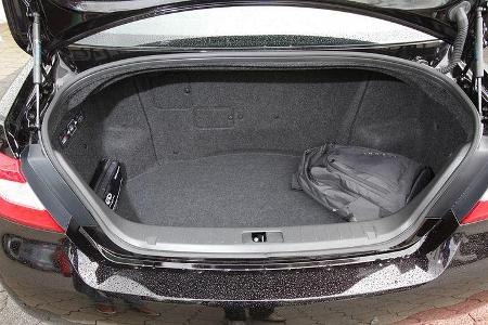 Infiniti M35h, Kofferraum