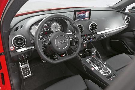 Audi S3 Limousine, Cockpit