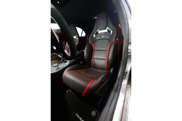 Mercedes A 45 AMG, Fahrersitz