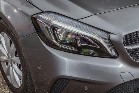 Mercedes A 180, Frontscheinwerfer