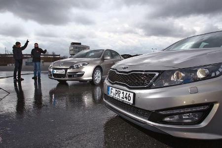 Kia Optima 1.7 CRDi Spirit, Renault Laguna Energy dCi 150, Motorhaube Kia Optima 1.7 CRDi Spirit, Renault Laguna Energy dCi 150, Motorhaube