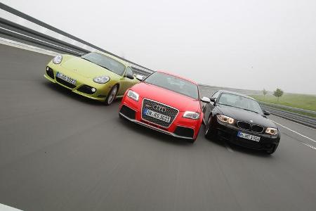Audi RS3 Sportback, Porsche Cayman R, BMW Einser M Coupe, Gruppenbild, Front Audi RS3 Sportback, Porsche Cayman R, BMW Einser M Coupe, Gruppenbild, Front