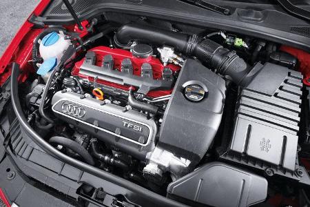 Audi RS3 Sportback, Motor, Motorraum