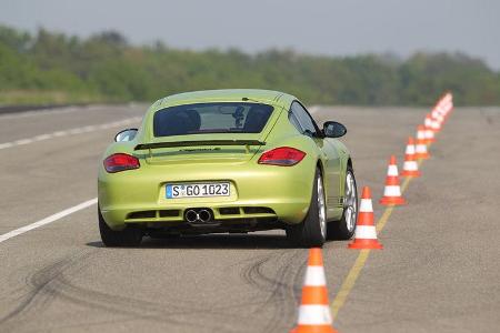 Porsche Cayman R, Testrecke, Kurve, Hütchen, Rückansicht