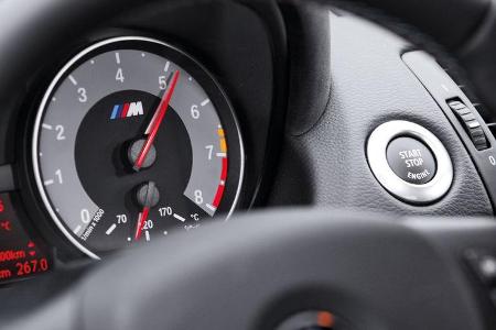 BMW Einser M Coupe, Messinstrument, Detail