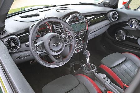 Mini JCW, Cockpit