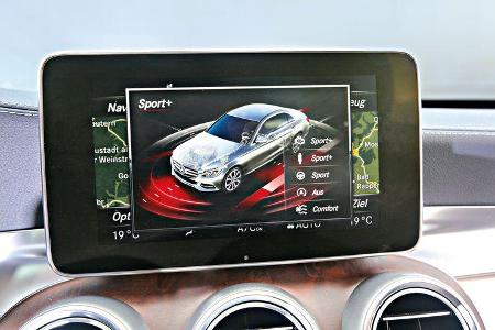 Mercedes C 400 4Matic, Infotainment