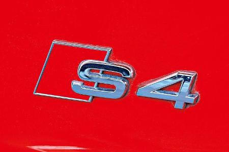 Audi S4, Typenbezeichnung