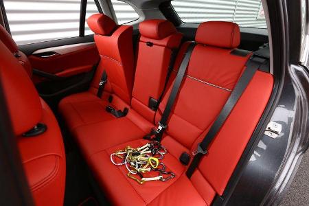 BMW X1 x-Drive 28i, Rücksitze, Umklappen