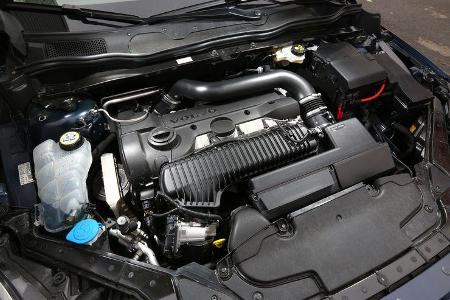 Volvo V40 Cross Country, Motor