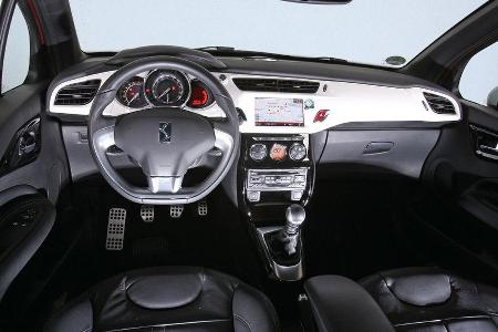 Citron DS3 THP 155 Sport Chic, Cockpit