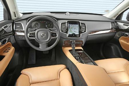 Volvo XC90 D5, Cockpit