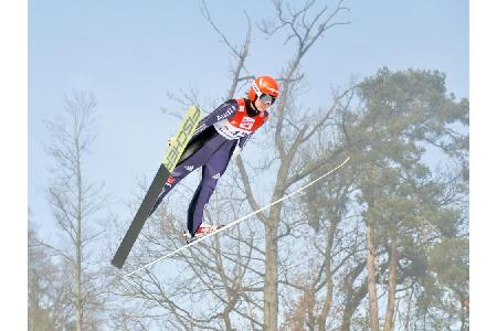 Skispringen: Vogt und Würth fliegen knapp am Podest vorbei Skispringen: Vogt und Würth fliegen knapp am Podest vorbei