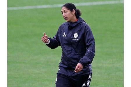 Für Frauen-EM: Jones verteilt Für Frauen-EM: Jones verteilt