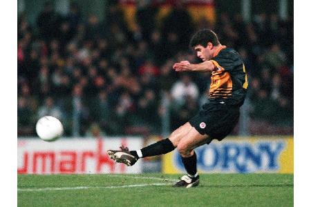 Apropos Manchester City: Mit Steffen Karl schnürte ein weiterer Deutscher die Schuhe für die Citizens. In der Rückrunde 1993...