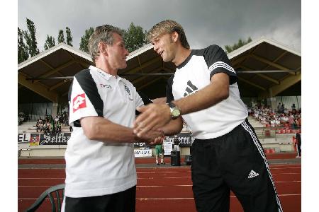 Nach einem Jahr als Ersatzkeeper von Bayer Leverkusen zog es Lars Leese 1997 überraschend zum Barnsley FC, wo er neunmal den...