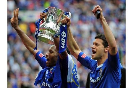 Vier Jahre lang trug der 'Capitano' Michael Ballack von 2006 bis 2010 des Jersey der Blues aus London. Seine Bilanz: 105 Pre...